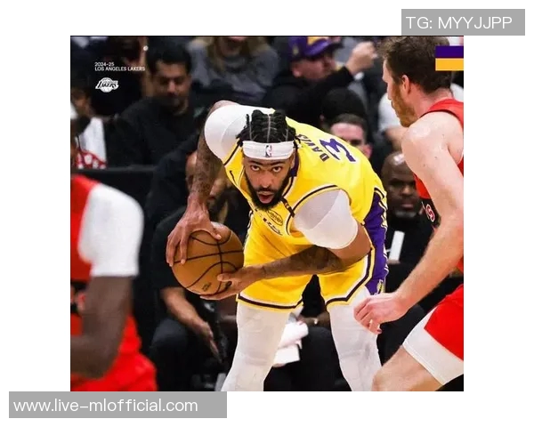 浓眉神勇表现助力球队胜利19投12中砍下31分9篮板4助攻3抢断完美罚球6中6 浓眉神勇表现助力球队胜利19投12中砍下31分9篮板4助攻3抢断完美罚球6中6