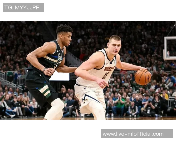 约基奇开季四场三双追平历史纪录期待下场再创辉煌