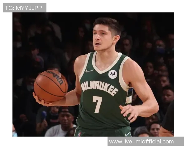 格雷森阿伦遭遇鼻部撞击流血伤势虽重但已无大碍恢复良好 格雷森阿伦遭遇鼻部撞击流血伤势虽重但已无大碍恢复良好